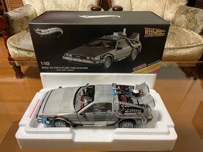 Price change 1/18 Hot Wheels Back to the Future Delorean not on display - Image 1 of 4