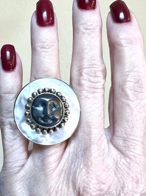 WONDERFUL Large Sterling Silver Mother Of Pearl & Carved Hematite Moon Face Ring - Image 1 of 4