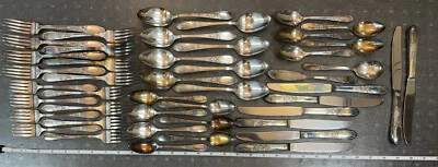 Wm Rogers IS Burgundy Champaigne 1934 Set Of 46 Pieces Plated Flatware - Изображение 1 из 4