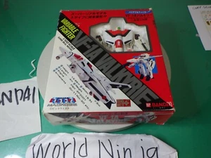Used Macross Robotech BANDAI 1/100 VF-1A Valkyrie VARIABLE FIGHTER From Japan - Picture 1 of 21
