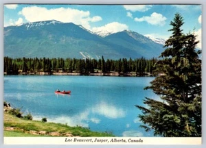 Red Canoe, Lac Beauvert, Jasper National Park, Alberta Canada, Chrome Postcard - Picture 1 of 2