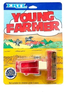 1/80 International Harvester 1400 Series Combine W/ Grain Head On Young Farmer P - Picture 1 of 1