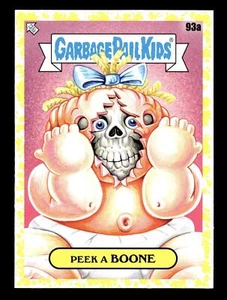 2024 Topps GPK Kids at Play #93a PEEK A BOONE Yellow - Picture 1 of 2
