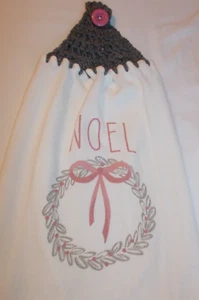 GRAY Yarn Crochet Top NOEL WREATH Print Cotton Kitchen Towel - Picture 1 of 2