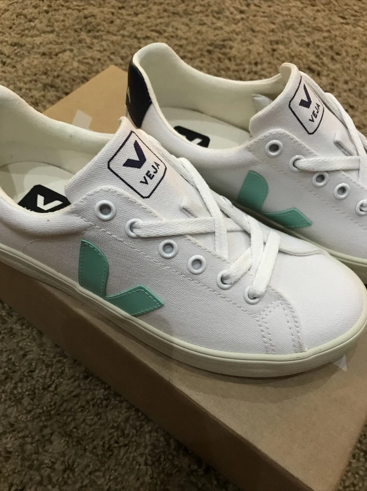 Size 5 - Veja Esplar SE White