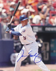 DAMION EASLEY  NEW YORK METS    ACTION SIGNED 8x10 - Picture 1 of 1