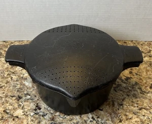 Pampered Chef 2qt Microwave Steamer Black - Picture 1 of 8