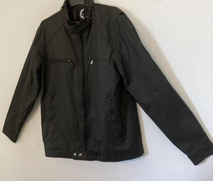 Chaqueta ECKO UNLTD Defined by Design EKCC012 Negra Moto Utilitaria Streetwear Mediana - Imagen 1 de 23