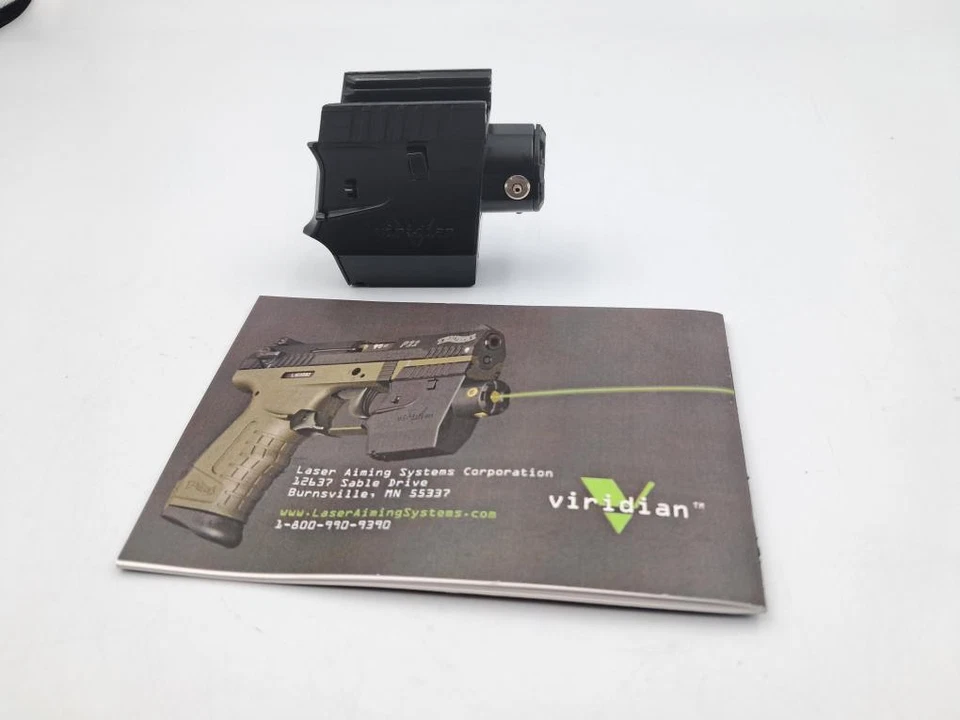 Mira láser verde montada en riel Viridian WP22 para Walther P22 con manual Foto 1 de 4