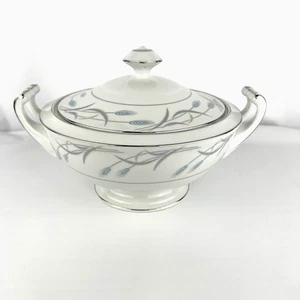 Valmont China Royal Wheat Tureen con Tapa y Asas Borde Platino 10.5" x 7" - Imagen 1 de 8