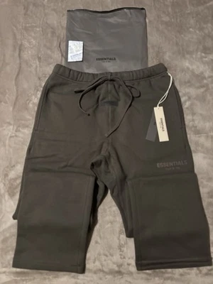 NUEVO Pantalones deportivos Fear of God Essentials relajados negros talla M 100 % auténticos✅ Foto 1 de 4