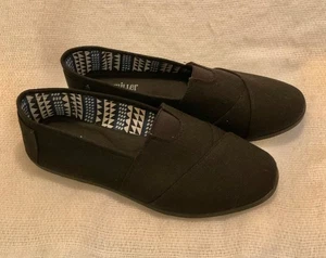 Olivia Miller Black Canvas Slip On Flats Shoes Women’s Sz XL Casual Comfort - Picture 1 of 11