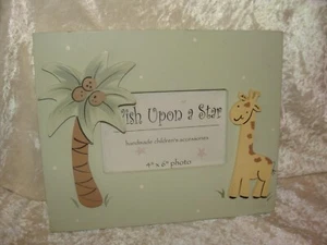 WISH UPON A STAR Wooden Frame With Giraffe~Great For A Child’s Room~Holds 4x6 - Picture 1 of 4