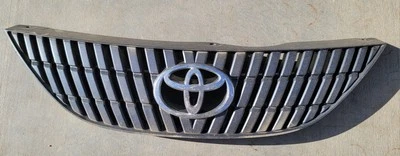 04-06 TOYOTA SOLARA SLE PARRILLA DELANTERA SUPERIOR PARRILLA Foto 1 de 2