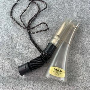 De colección M.A.D. Llamadas MD 509 Grunt Snort N Weeze Deer Call Neosho Missouri Caza - Imagen 1 de 7
