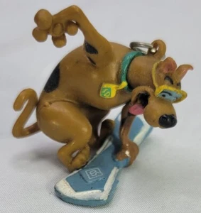 Vintage Scooby-doo Surfing Keychain Figure - Picture 1 of 5