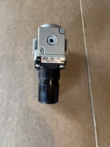 (3) NEW SMC AR20-N01-1Z Pneumatic Pressure Regulators - Picture 1 of 3