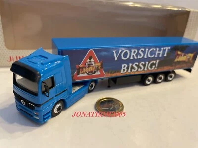 Schuco Junior Linea 22402 Mercedes Benz Actros Semi Rimorchio Leone Al 1/87 ° - Immagine 1 di 4
