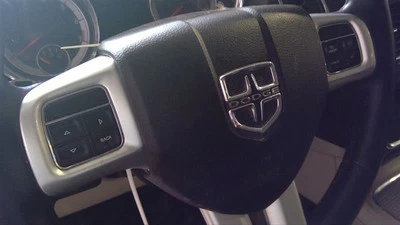 Dodge Caravan 2011-2020 volante delantero bolsa de aire cromada Dodge Letters Foto 1 de 4