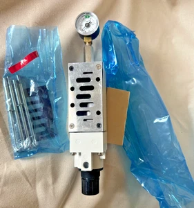 SMC ARB350-00-P  AIR REGULATOR ( Set Pressure 0.1 - 0.83 ) MPa Made in Japan - Picture 1 of 10