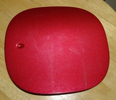 2016 Fuel Filler Door Gas Flap Lid Fiat 500X RED - Image 1 of 4