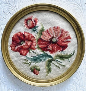 Beautiful Antique Art Nouveau Round Gold Framed Needlepoint Red Poppies - Picture 1 of 8