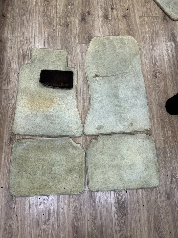 Alfombrillas Lloyd 1986-1992 Mercedes Benz 300e W124 beige tostado período correcto Foto 1 de 4
