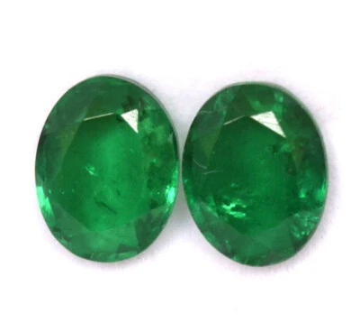 Emerald Color Doublet Oval Cut Pair 9x7 mm 3.94 CTS Faceted Loose Gemstone - Image 1 of 4