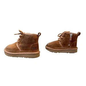 UGG Australia Neumel II Stiefel Jungen 8 25 braun Unisex Kleinkind Reißverschluss & Schnürstiefel - Bild 1 von 13