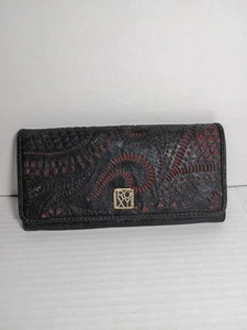 Roxy Black Women's Bifold Wallet W/ Purple Paisley Cutout Inlay Design - Picture 1 of 8