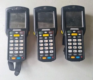 Pacchetto computer portatile Motorola MC3190 3x telefoni senza batterie non testato come da foto - Foto 1 di 13