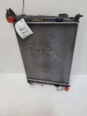 2010-2016 KIA SPORTAGE Radiator 2.4L 253102S550 - Image 1 of 4