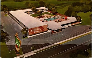 Postcard MO Holiday Inn St. Joseph Missouri Birdseye View Swimming Pool People - Picture 1 of 2
