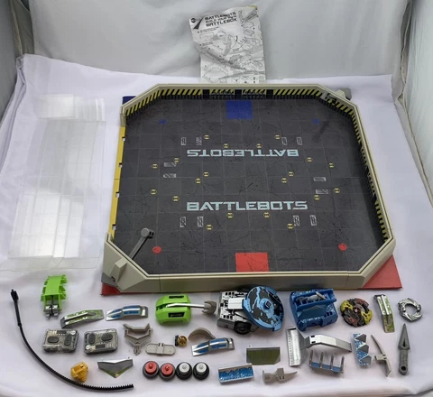 BattleBots Battle Bots Arena 2 Battle Bots in Good Condition FREE SHIPPING Cover