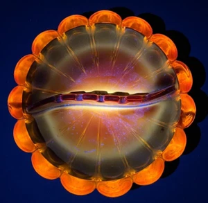 Viking Art Glass Flower Ashtray Heavy 8" MCM Amber Orange Persimmon Vintage - Picture 1 of 7