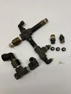 1/4" Brass Fitting Lot - Chemiquip Snubber | Tee / 3-Way | Elbow | Cross / 4-Way - Image 1 of 4