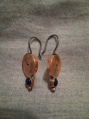 Серьги ручной работы из стерлингового серебра с камнем лазуритом катушкой копера - Изображение 1 из 3