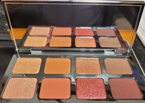 BNIB IL Makiage Boss Master 8-Color Multi-Dimensional Eyeshadow Palette HUNDO P - Picture 1 of 4