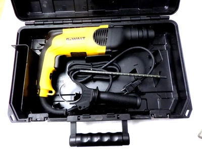 DeWalt D25101 1" SDS  Corded Rotary Hammer Drill. Variable Speed + Case ( Nice ) - Image 1 of 4
