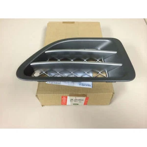 Range Rover Sport L320 Front Right Fender Air Grille JAK500320WWH Genuine New - Picture 1 of 3