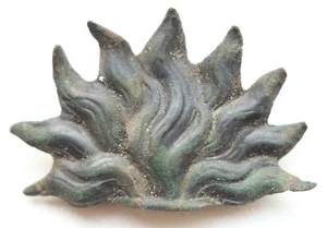 Napoleonic Wars Grenada Flame Cap Badge Decoration Fragment (Y24-04-01) - Picture 1 of 3