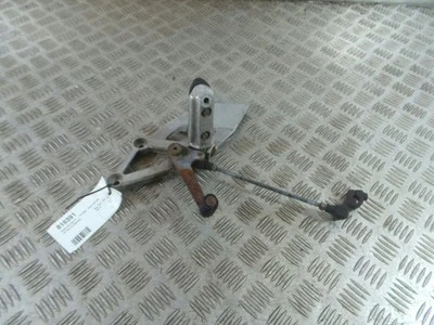 1991-1994 HONDA CBR 600 F2  Foot Peg - Изображение 1 из 4