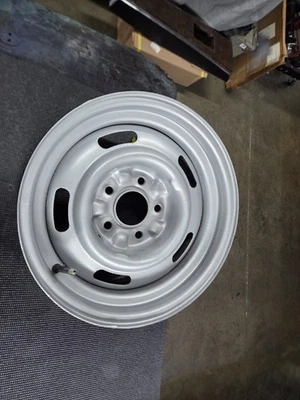 Rare 1969 YH Z28/Copo Camaro  15-7  Rally Wheel  K-1-9 In Great Condition - Image 1 of 4