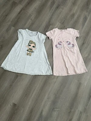 Bundle of 2 Girl’s Nightgowns in Size 9/10Y - Image 1 of 4