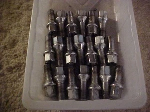 Bentley Continental Flying Spur Wheel Lug Bolt 29k 2006-2012 OEM 14X1.5 EL - Picture 1 of 3