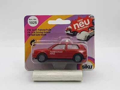 Volkswagen Golf IV GL Fahrschule Hinz N1025 Siku 1/66 Con Scatola Rosso - Immagine 1 di 3