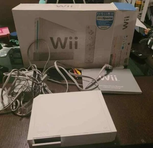 Nintendo Wii White Console Original Box All Cables Tested Gamecube Compatible - Bild 1 von 2