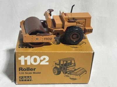 NZG Case 1102 Roller, 1/35 scale, W Germany - Image 1 of 4
