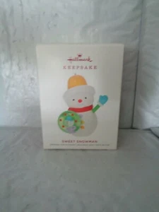 2019 - Hallmark Keepsake - Sweet Snowman Ornament - Limited Edition - Foto 1 di 1