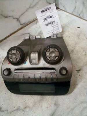 2010-2015 雪佛兰科迈罗无线电音频设备调幅调频XM MP3控制面板原始设备制造商 — 第 1/4 张图片